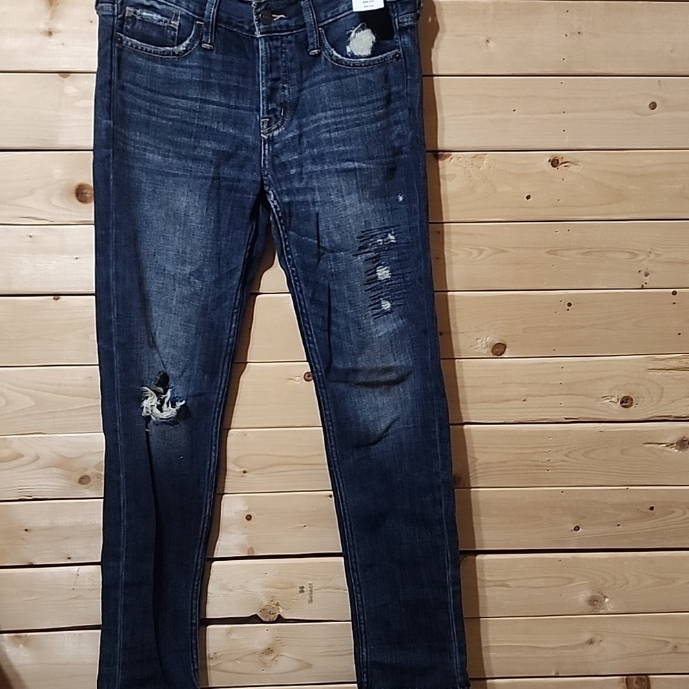 Abercrombie & Fitch 28x32 Button Fly Distressed Size 00 R inseam 26in NEW